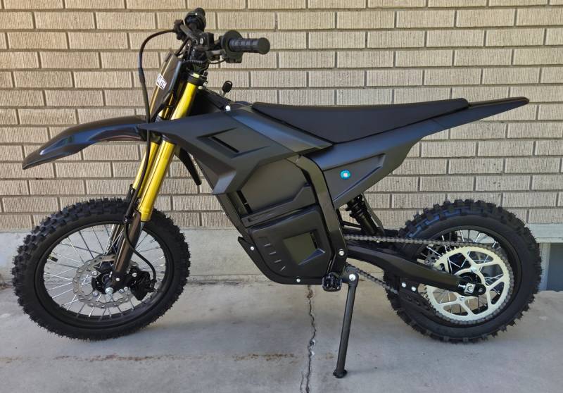 Oryxearth VRME1000-5 Lightweight Off-Road Electric Dirt Bike Review: A Great Starter Dirt Bike for Teens or Teen-Sized Adults 6 Oryxearth VRME1000-5 Lightweight Off-Road Electric Dirt Bike
