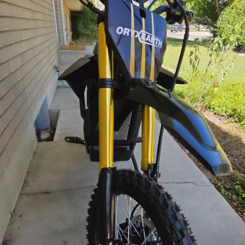 Oryxearth VRME1000-5 Lightweight Off-Road Electric Dirt Bike Review: A Great Starter Dirt Bike for Teens or Teen-Sized Adults 10 Oryxearth VRME1000-5 Lightweight Off-Road Electric Dirt Bike