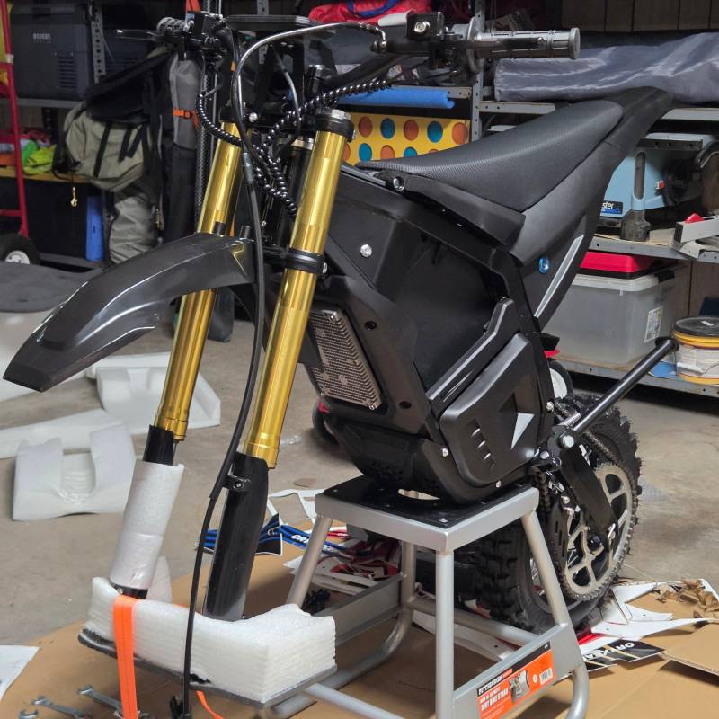 Oryxearth VRME1000-5 Lightweight Off-Road Electric Dirt Bike Review: A Great Starter Dirt Bike for Teens or Teen-Sized Adults 14 Oryxearth VRME1000-5 Lightweight Off-Road Electric Dirt Bike