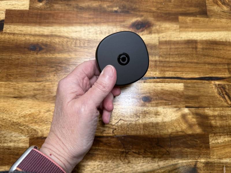 RingConn Gen 3 Smart Ring Review: The Smart Ring for People Who’d Rather Skip the Smartwatch 7 RingConn Gen 3 charging case in hand