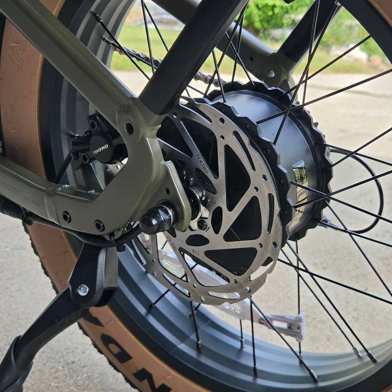 Velotric GoMad Compact Cargo Ebike Review: If a Luxury Compact SUV Were a Bike 7 Velotric GoMad Compact Cargo Ebike
