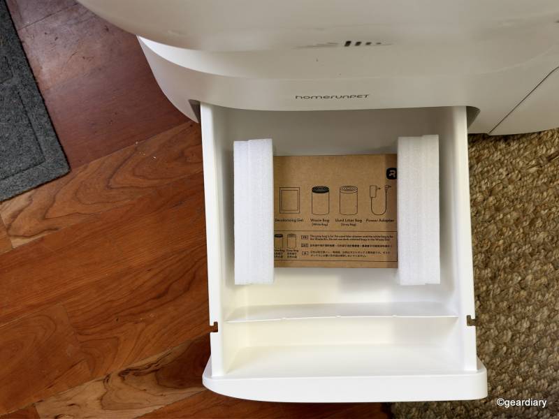 HomerunPET CS106 Review: A Self-Cleaning Litter Box That Takes More Than Scooping Off Your To-Do List 4 The drawer on the bottom of the HomerunPET CS106