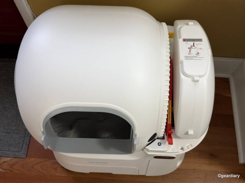 HomerunPET CS106 Review: A Self-Cleaning Litter Box That Takes More Than Scooping Off Your To-Do List 13 HomerunPET CS106 litter refill system
