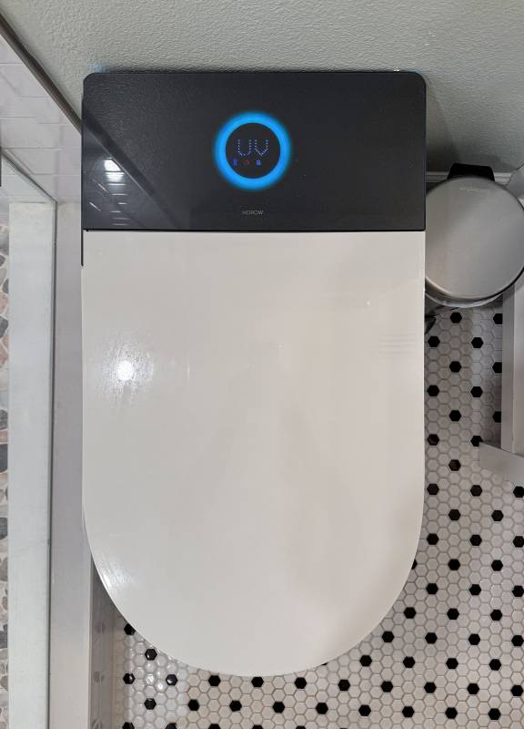 Horow X70 Smart Toilet Review: It’s Far Smarter Than an Average Toilet 19 Top down shot of the Horow X70 Smart Toilet