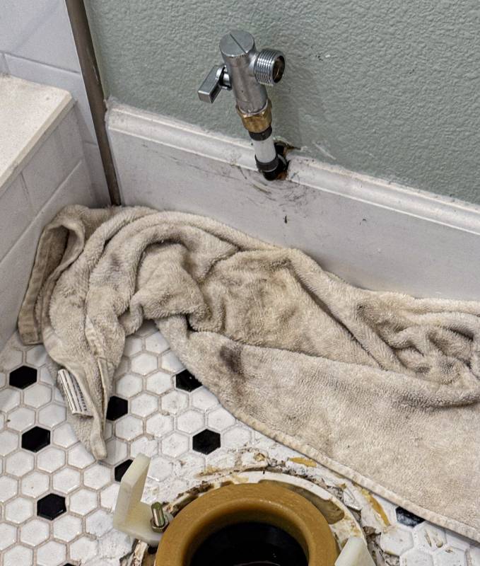 Horow X70 Smart Toilet Review: It’s Far Smarter Than an Average Toilet 9 Flange in floor