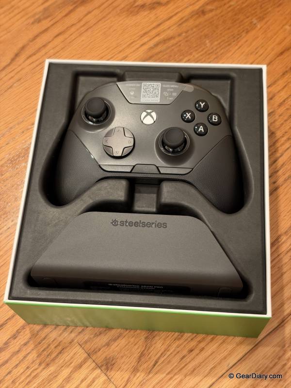SteelSeries Aeon Pro Review: The Hot-Swappable Battery Controller That Never Stops Playing 2 SteelSeries Aeon Pro