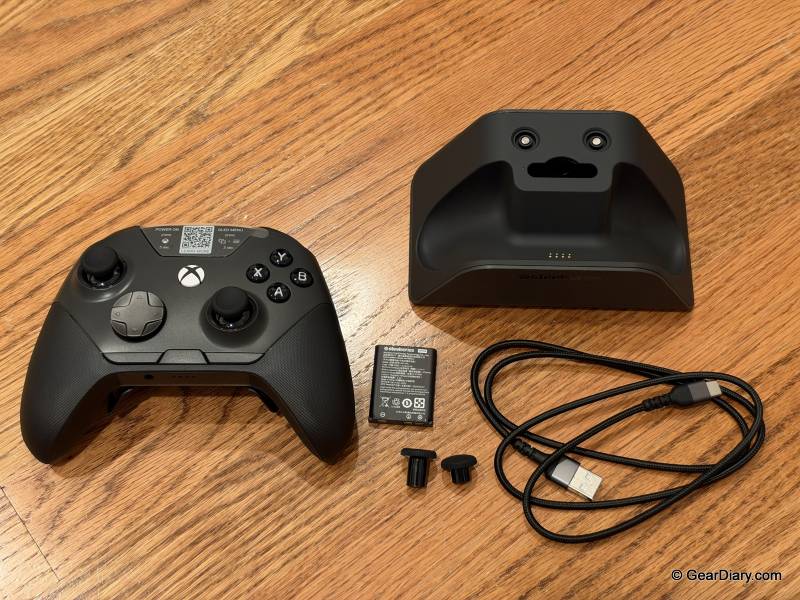 SteelSeries Aeon Pro Review: The Hot-Swappable Battery Controller That Never Stops Playing 3 SteelSeries Aeon Pro and included accessories