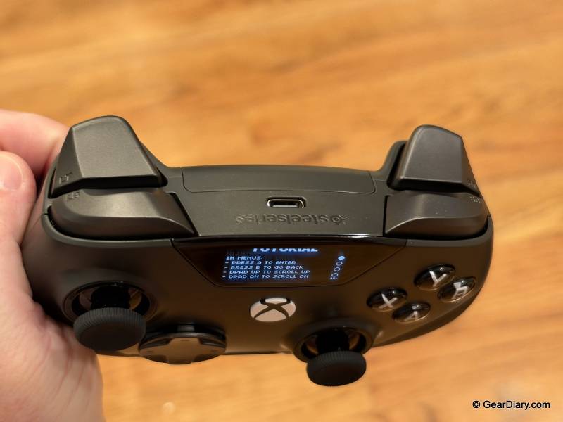 SteelSeries Aeon Pro Review: The Hot-Swappable Battery Controller That Never Stops Playing 6 Top of the SteelSeries Aeon Pro