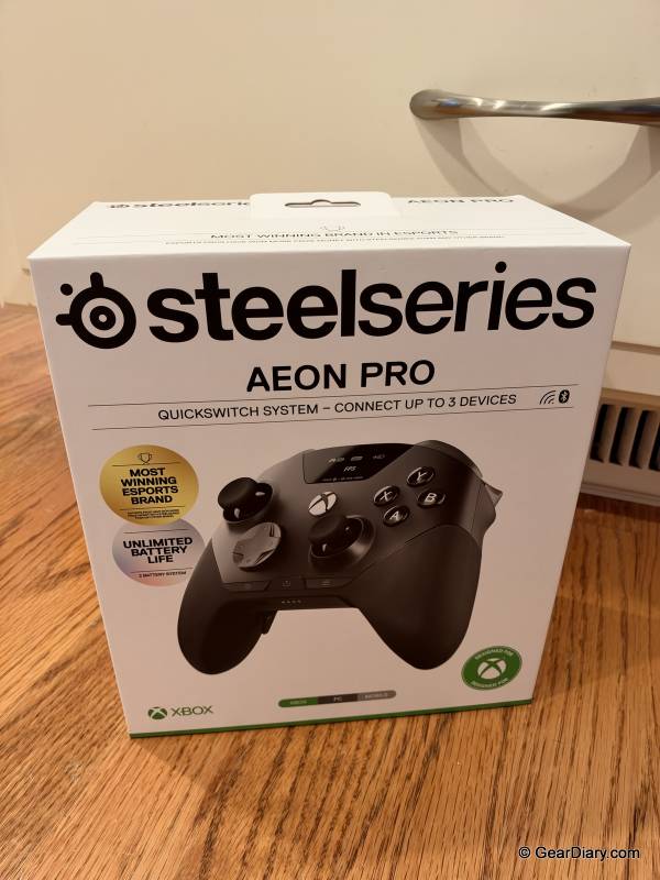 SteelSeries Aeon Pro Review: The Hot-Swappable Battery Controller That Never Stops Playing 1 SteelSeries Aeon Pro in retail box