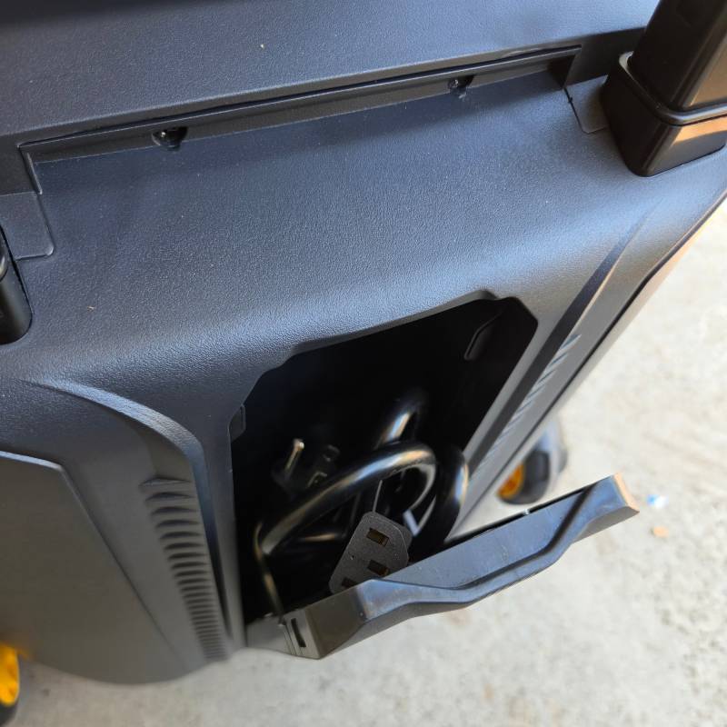 VTOMAN FlashSpeed Pro 3600 Portable Power Station Review: Great Value and Performance, but Calling It Portable Might Be a Stretch 11 VTOMAN FlashSpeed Pro 3600 Portable Power Station