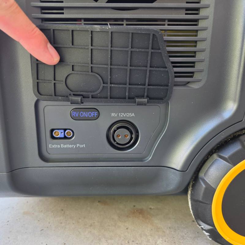 VTOMAN FlashSpeed Pro 3600 Portable Power Station Review: Great Value and Performance, but Calling It Portable Might Be a Stretch 7 VTOMAN FlashSpeed Pro 3600 Portable Power Station