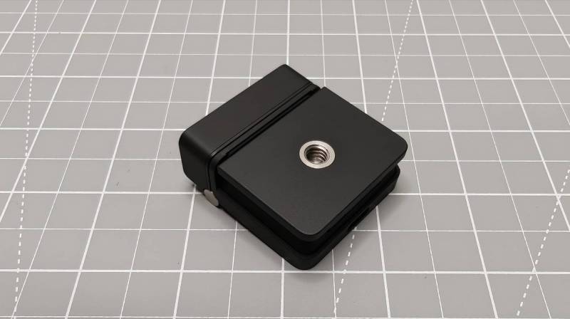 OBSBOT Meet Flip Webcam Review: A Pocket-Size 4K Webcam That Folds Away When You’re Done 7 OBSBOT Meet Flip bottom