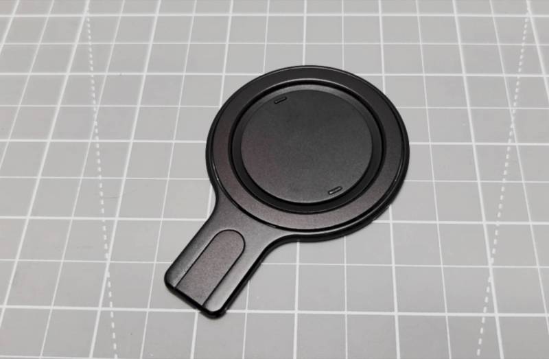 The Travel Gadgets I Took to Sanibel Island — and What I’d Pack Again 14 Oh Snap Snap Grip Stand