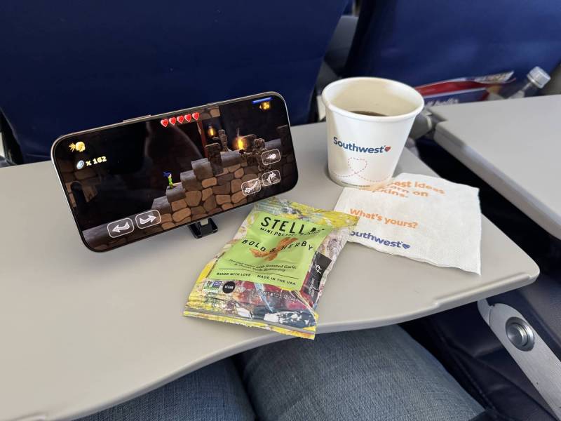 The Travel Gadgets I Took to Sanibel Island — and What I’d Pack Again 15 Oh Snap Snap Grip Stand on tray table