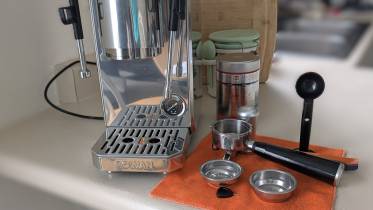 Rowan Nova Pure Espresso Machine Review: Be Your Own Barista at Home — Snooty Attitude Not Required!