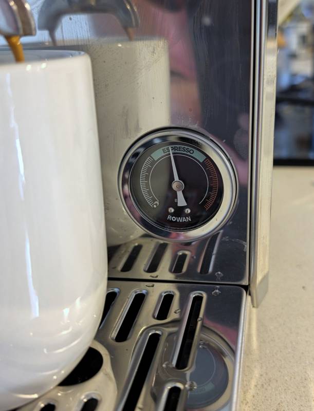 Rowan Nova Pure Espresso Machine Review: Be Your Own Barista at Home — Snooty Attitude Not Required! 6 The dial on the Rowan Nova Pure Espresso Machine